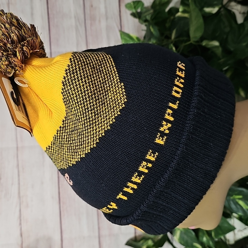 The North Face NWT Recycled Pom Pom Aviator Navy/Yellow Knit Beanie/ Unisex/OS - Picture 4 of 7